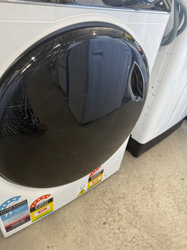 Factory second Haier 9kg/5kg Washer Dryer Combo Model: HWD9050AN1 - Second Hand Appliances Geebung